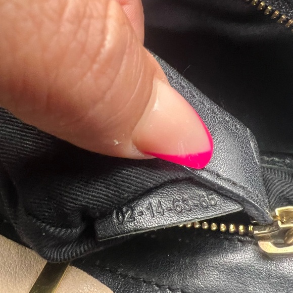 Chloé Alice handbag featuring a black and beige leather design. Crossbody EUC - Picture 5 of 16